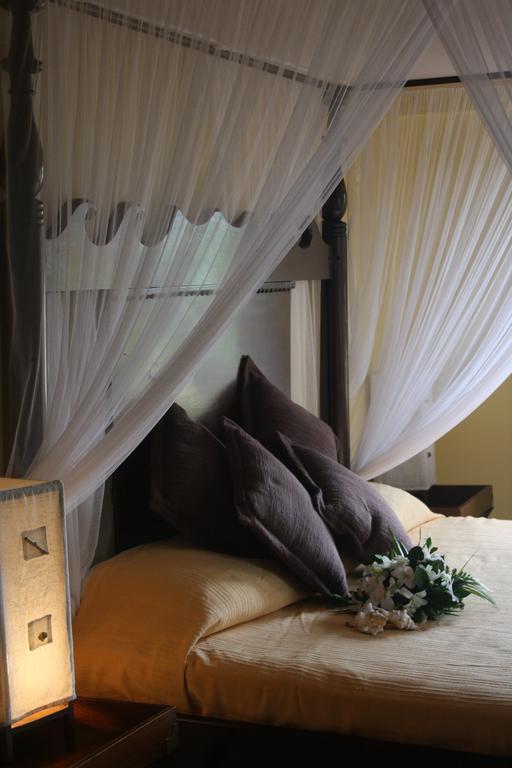 Villa Capri Cap Estate Extérieur photo