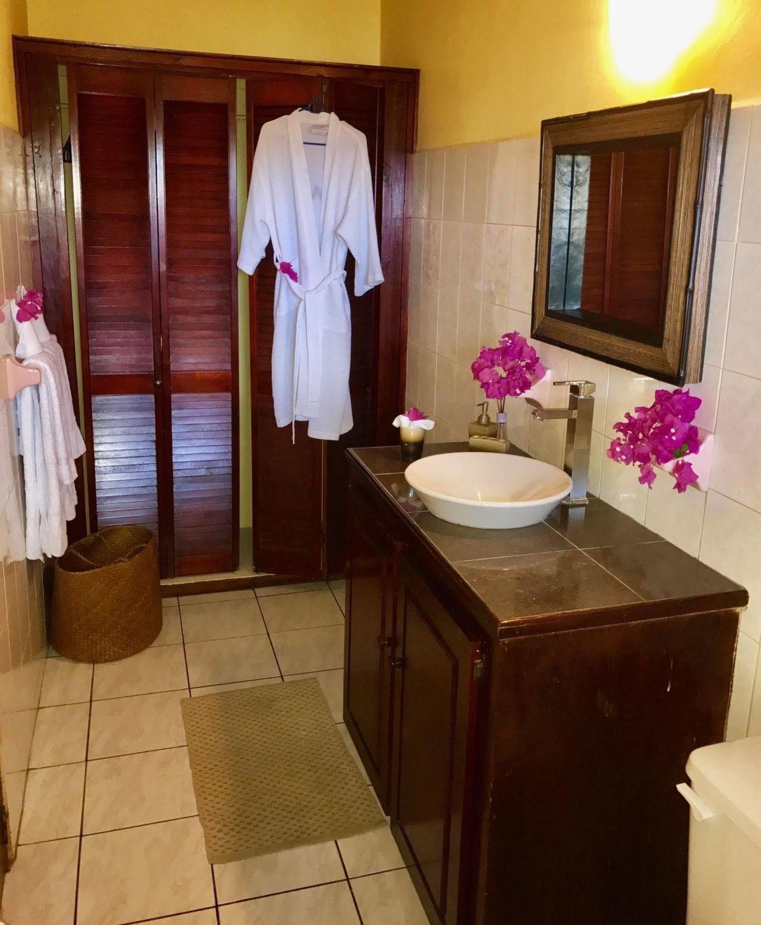 Villa Capri Cap Estate Extérieur photo