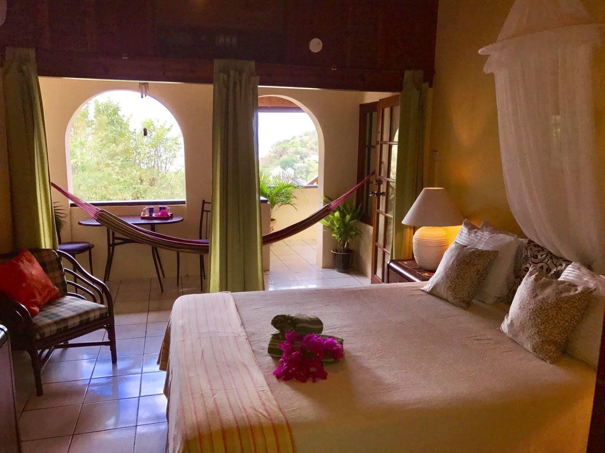 Villa Capri Cap Estate Extérieur photo